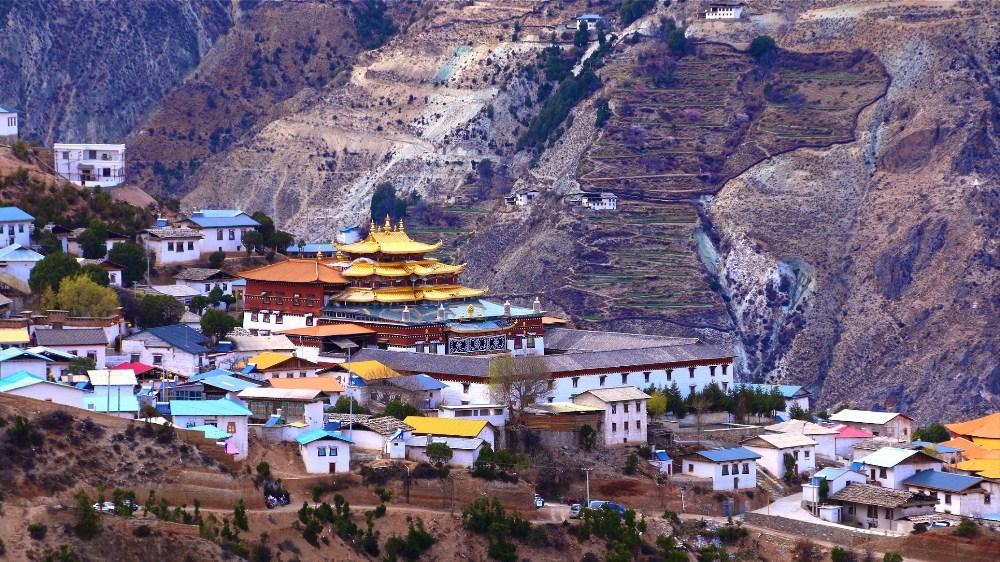 LUX* Resorts & Hotels