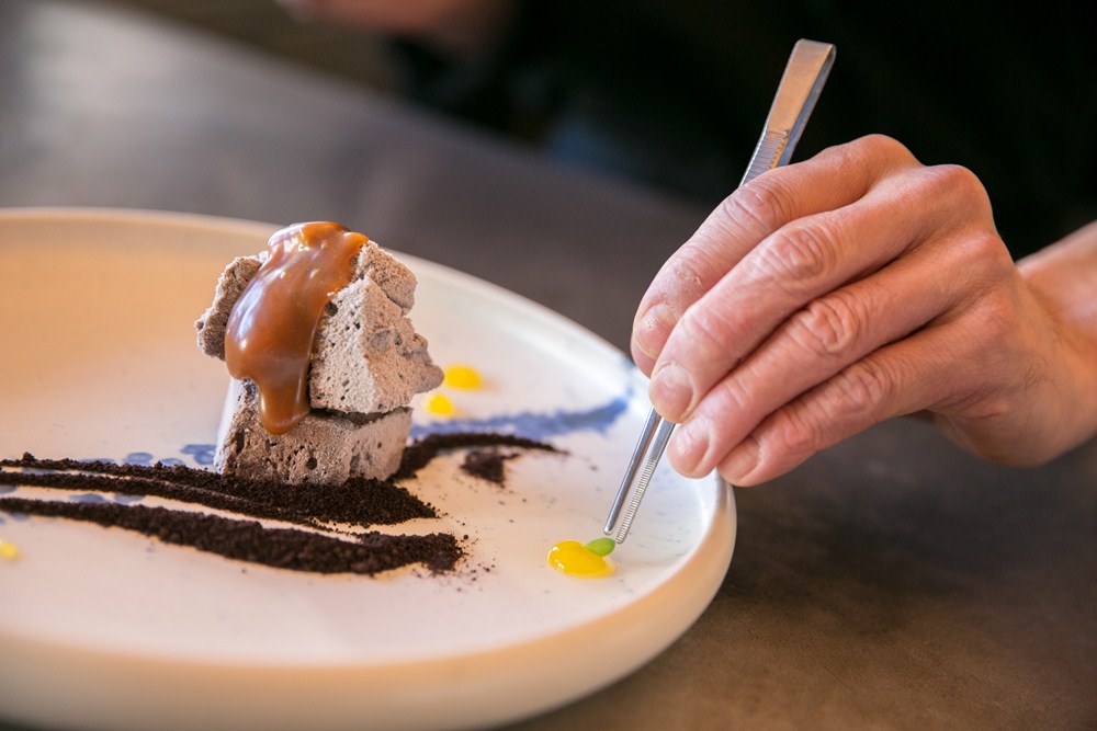 JANICE WONG DESSERT BAR