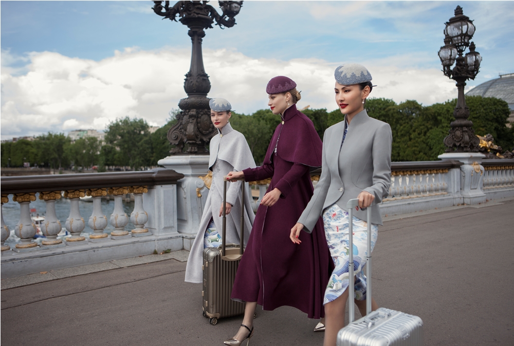 著装高级订制服,海南航空的航空美学