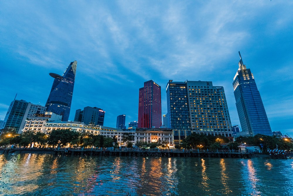 越南,西貢河夜景