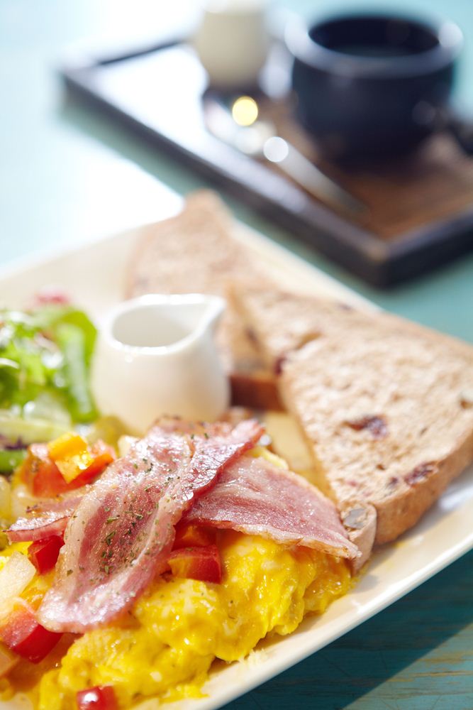 hi,日楞RYOU CAFE
