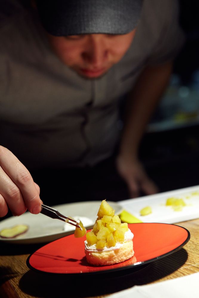 ISLAND 1 Kitchen一號島廚房