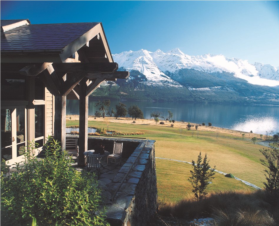 Blanket Bay Luxury Lodge