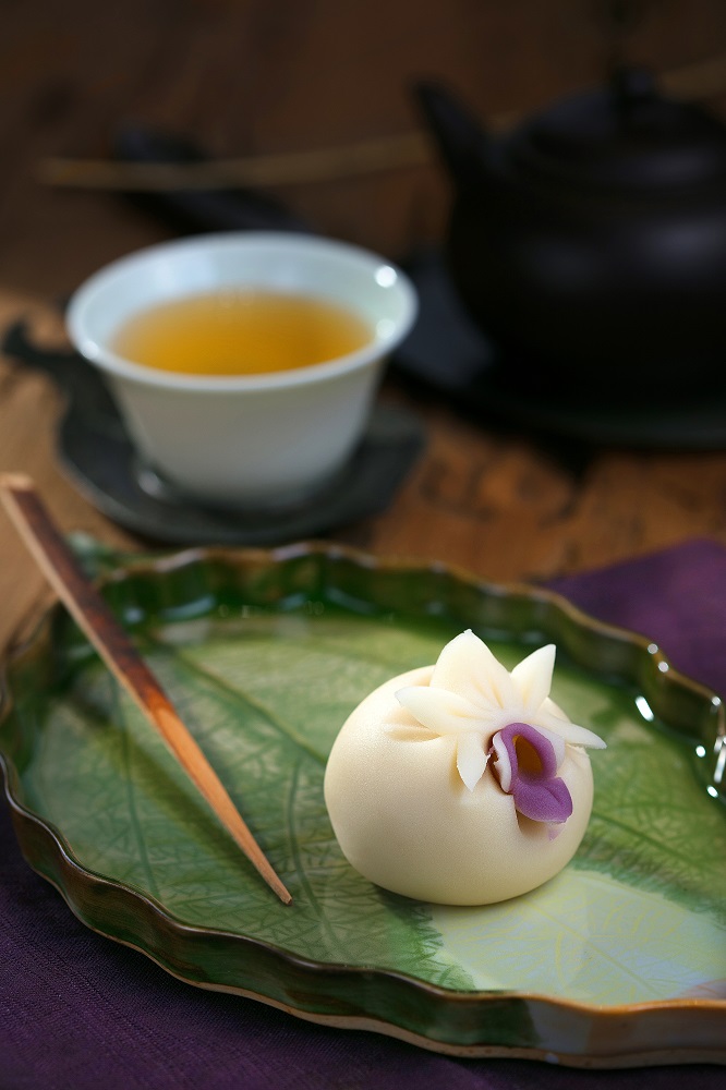 三日月茶空間