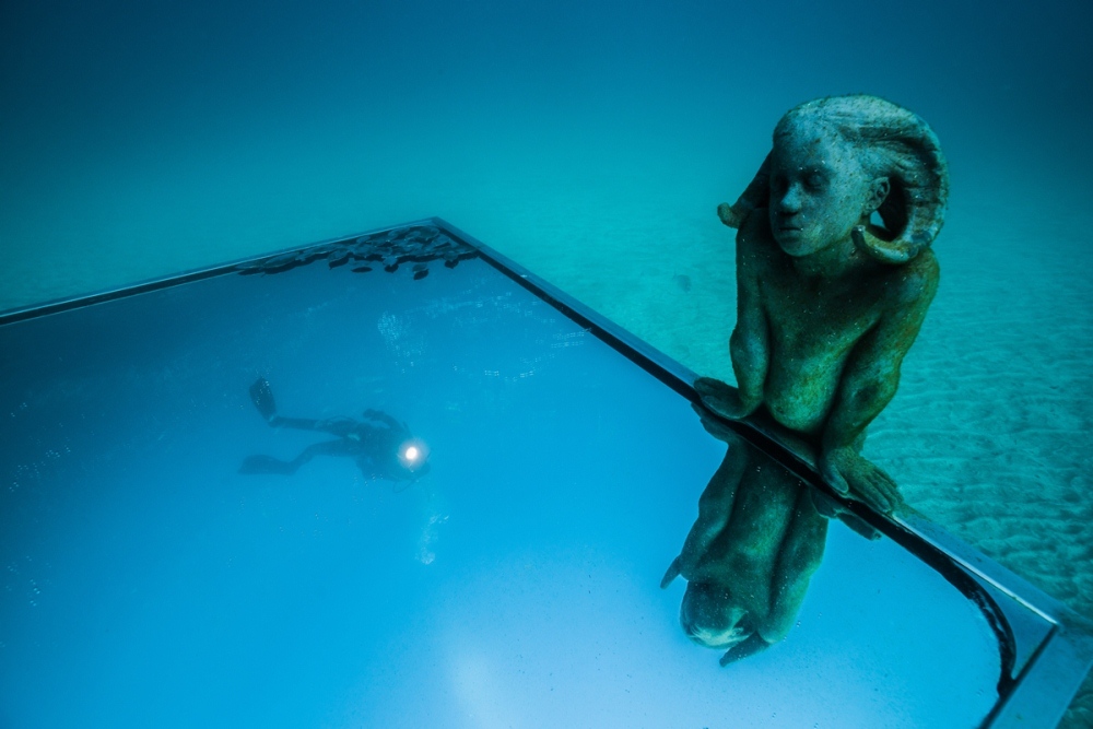 Jason deCaires Taylor CACT Lanzarote、農曆七月、可怕、恐怖、冒險