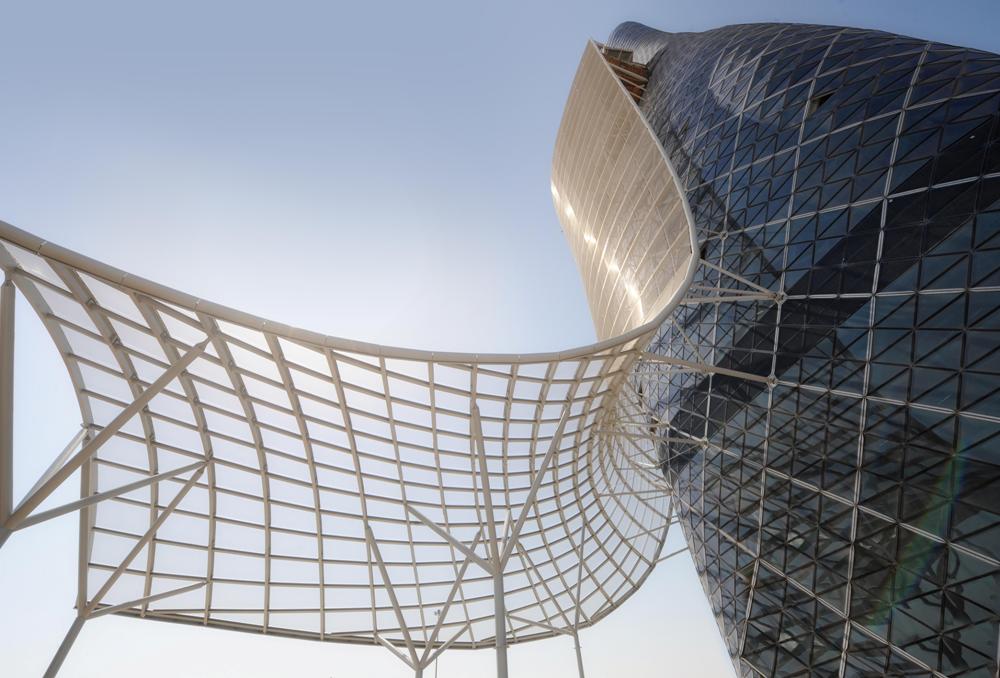 前衛外型/未來感/RMJM/Hyatt Capital Gate Abu Dhabi/阿布達比/阿拉