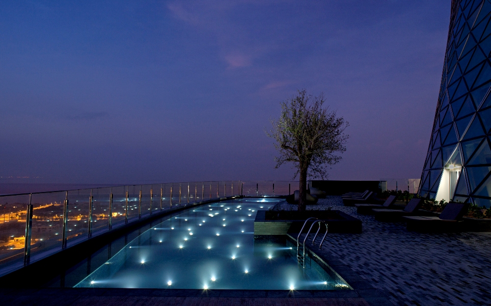 戶外泳池/俯瞰美景/Hyatt Capital Gate Abu Dhabi/阿布達比/阿拉伯聯合大